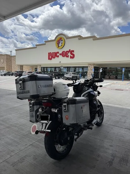 Rider Spotlight: Bill and His Moto Guzzi V85 TT Guardia d'Onore